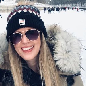 Meet your Posher, Elizabeth